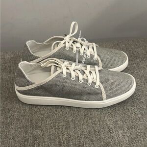 OluKai Women's Pehuea Lī Gray Slip On Or Lace Up Sneaker Size 10